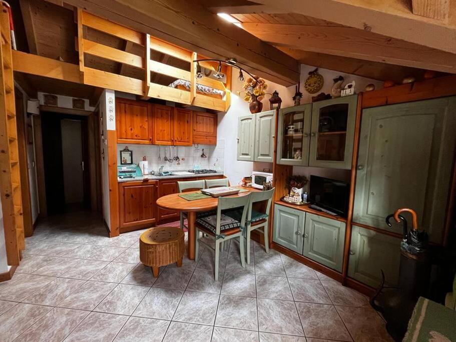 スピアッツォ"Fresia" Chalet Turistico A Fistoアパートメント エクステリア 写真